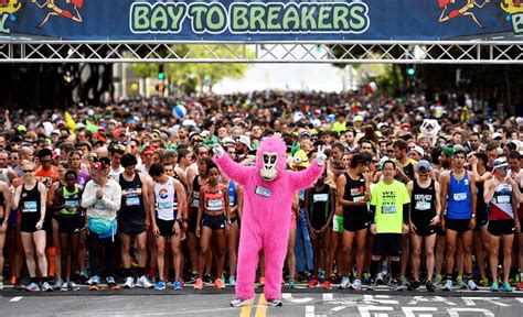 bay to breakers 2023 naked|You cant do this every day: Nude runners descend on San。